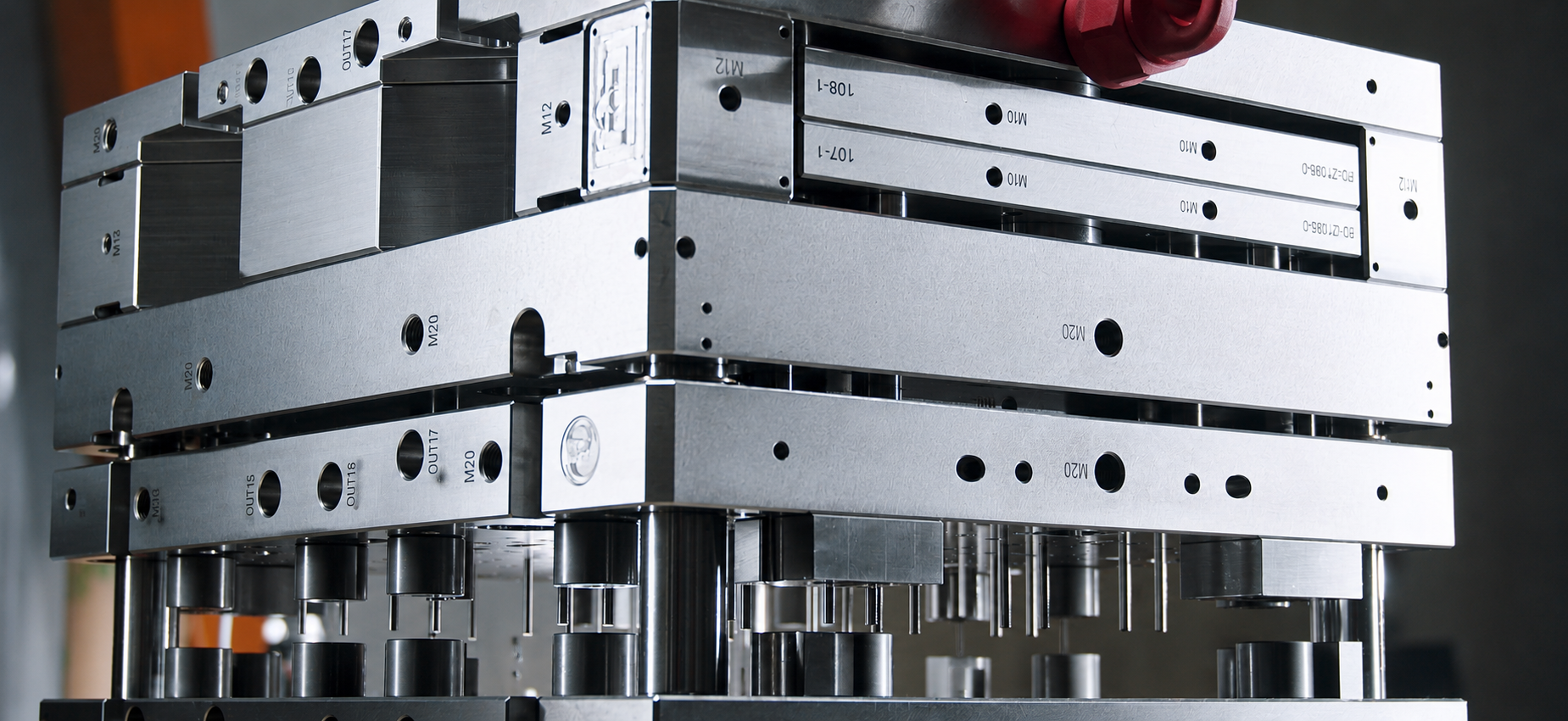 Precision mold base
